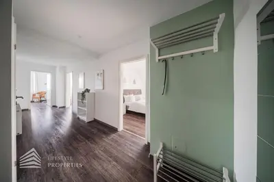 Ein Bett oder Betten in einem Zimmer der Unterkunft Quiet city oasis for up to 5 guests