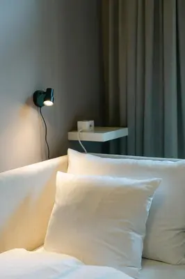 Ein Bett oder Betten in einem Zimmer der Unterkunft Homey 2BR perfect for 4-6 metro close to Naschmarkt