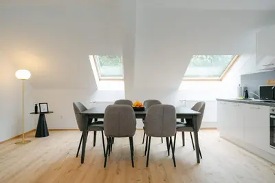 Küche/Küchenzeile in der Unterkunft Modern 3BR perfect for 4-6 metro close to Naschmarkt