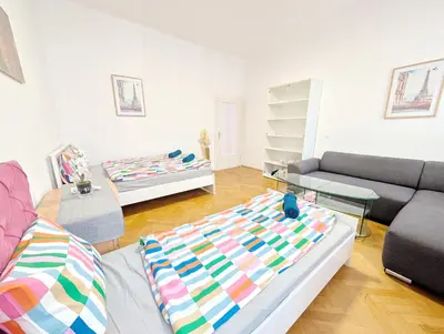 Grundriss der Unterkunft Cozy Apartment in Lugner City Area