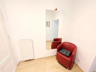 Grundriss der Unterkunft Cozy Apartment in Lugner City Area