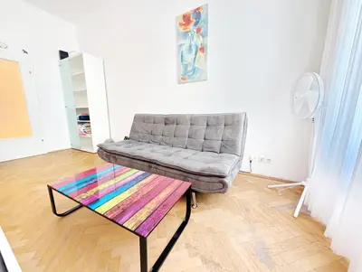 Grundriss der Unterkunft Cozy Apartment in Lugner City Area