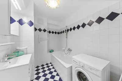 Ein Badezimmer in der Unterkunft Apartment near Schloss Schönbrunn parking free