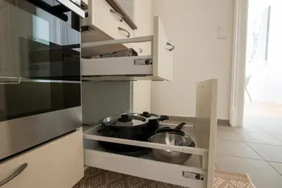 Küche/Küchenzeile in der Unterkunft Posh 107 m2 3BR flat in the city center of Vienna