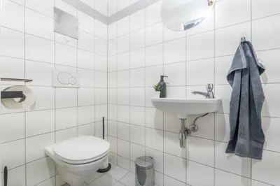 Ein Badezimmer in der Unterkunft Dachgeschoss im Altbaustil