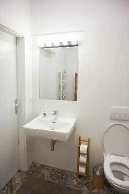 Ein Badezimmer in der Unterkunft Meidling Living Spaces