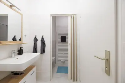 Ein Badezimmer in der Unterkunft 86 sqm with private courtyard - 3 Bedrooms