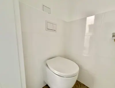 Ein Badezimmer in der Unterkunft Modern Renovated Apartment
