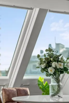 Ein Balkon oder eine Terrasse in der Unterkunft Modern City-View Stay in the Heart of Vienna