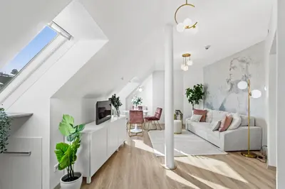 Ein Sitzbereich in der Unterkunft Modern City-View Stay in the Heart of Vienna