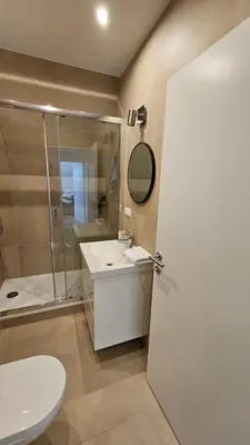 Ein Badezimmer in der Unterkunft bookVienna Apartments