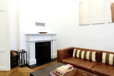 Ein Sitzbereich in der Unterkunft Urban Oasis in Neubau with Cozy Fireplace