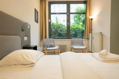 Ein Bett oder Betten in einem Zimmer der Unterkunft Comfort Studio with Queen-Size Bed, Self Check-in K1
