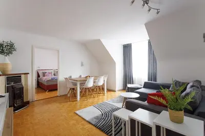 Ein Sitzbereich in der Unterkunft #LiveLikeALocal Nestroyplatz Apartment near center