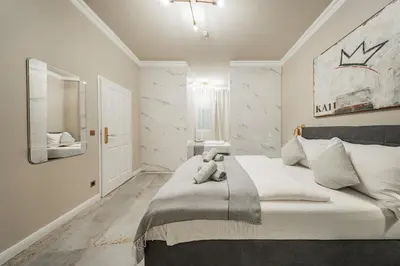 Ein Bett oder Betten in einem Zimmer der Unterkunft Hive 5 by Home1 - District 1 Boutique Hostel
