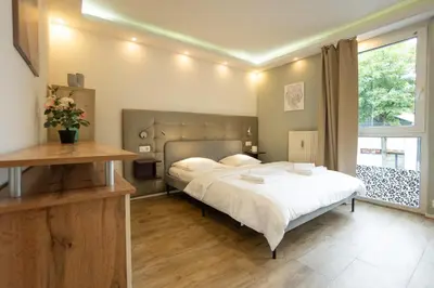 Ein Bett oder Betten in einem Zimmer der Unterkunft EasyStay Studio with Queen-Size Bed, Self Check-in K6