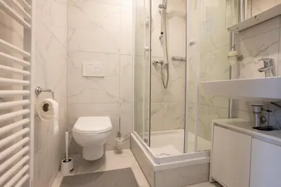 Ein Badezimmer in der Unterkunft EasyStay Studio with Queen-Size Bed, Self Check-in K6