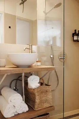 Ein Badezimmer in der Unterkunft Vienna Courtyard Suite, 10 Min to Center, Terrace