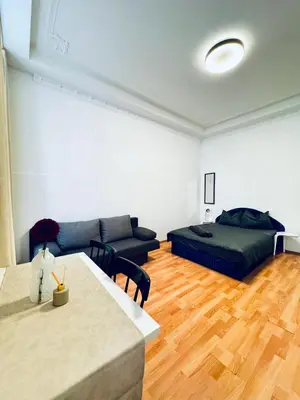 Ein Bett oder Betten in einem Zimmer der Unterkunft Modern 1-Bedroom Apartment for 3, 15 Minutes from Augarten