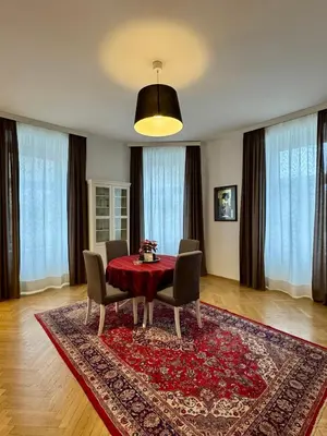 Ein Sitzbereich in der Unterkunft Apartment Klimt