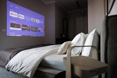 Ein Bett oder Betten in einem Zimmer der Unterkunft Skyline Suite - Danube-View Balcony & Pool