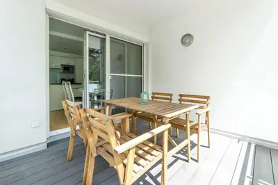 Grundriss der Unterkunft Apartment in quiet Area with Balcony and Parking, Walking distance to U1 Metro