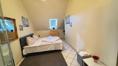 Ein Bett oder Betten in einem Zimmer der Unterkunft Stundenzimmer-sollenau - Mini Motel