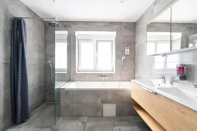 Ein Badezimmer in der Unterkunft COY Apartments Purkersdorf - Garden Comfort for Work Family near Vienna