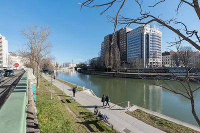 Blick auf einen Fluss in der Nähe der Ferienwohnung