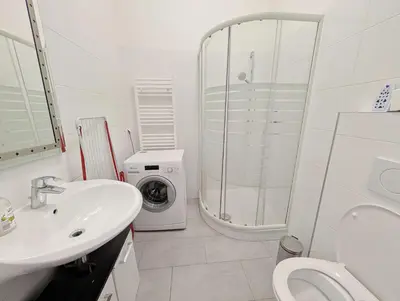 Ein Badezimmer in der Unterkunft Charming Stay - Close to Vienna Attractions MZ17a