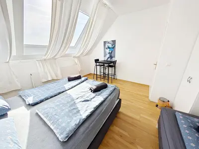 Ein Sitzbereich in der Unterkunft Lovely Rooms in Märzstraße Area MZ49