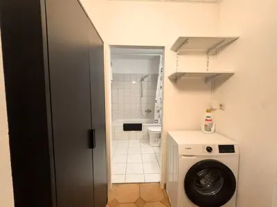 Grundriss der Unterkunft Bright Sunny Studio, AC, 15min to the city center, Smart TV