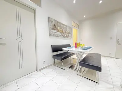 Grundriss der Unterkunft 3 Bedrooms, near Hauptbahnhof, 8 People, Kitchen
