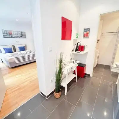 Studio King Bed & Kitchen - near Prater
