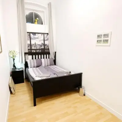 Comfortable rooms in Lugner City area HE