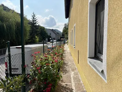 Ein allgemeiner Bergblick oder ein Berglick von der Ferienwohnung aus
