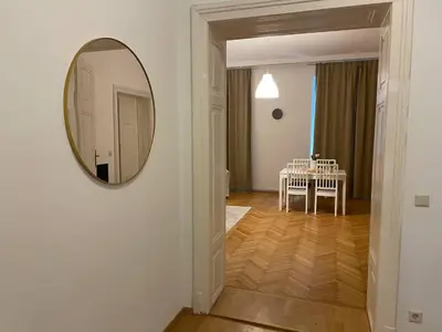 Grundriss der Unterkunft Sunny 3BR Central Apartment