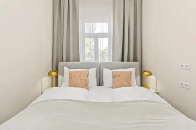 Ein Bett oder Betten in einem Zimmer der Unterkunft Meidling Rooms I 1 Min to U6 I Self Check In