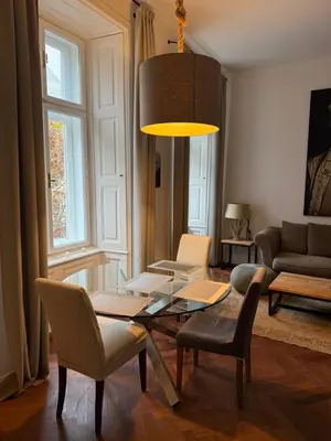 Ein Sitzbereich in der Unterkunft Vienna City Center - Stylish 2-Room Apartment