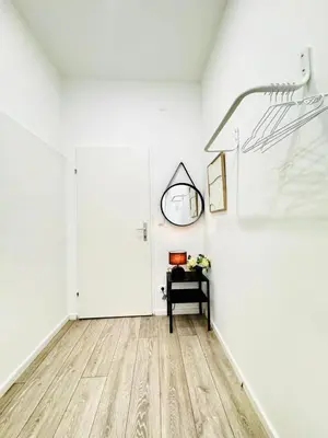 Grundriss der Unterkunft Private Rooms in Affordable 5-Bedroom Apartment