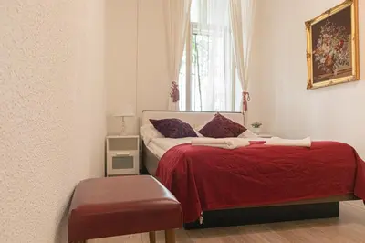 Grundriss der Unterkunft Comfortable 2BR Apt, Close to Belvedere Palace