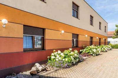 Das Gebäude in dem sich das Hotel befindet