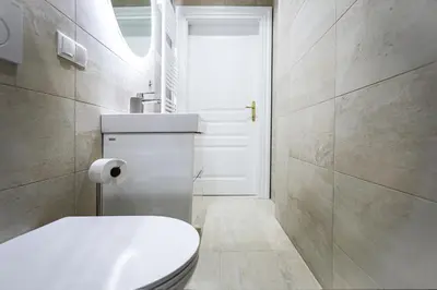 Ein Badezimmer in der Unterkunft BRAND NEW! Apartment Silver - right near Schönbrunn Palace