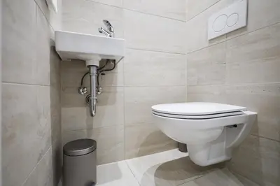 Ein Badezimmer in der Unterkunft BRAND NEW! Apartment Saphire - right near Schönbrunn Palace
