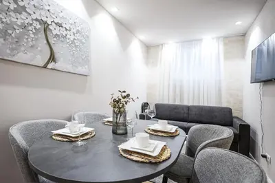 Ein Sitzbereich in der Unterkunft BRAND NEW! Apartment Saphire - right near Schönbrunn Palace