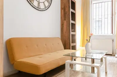 Grundriss der Unterkunft Shiny & Comfy 1BR Apt Ideal for Long Stays