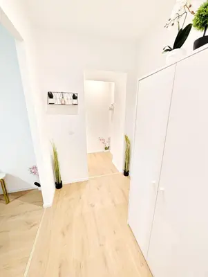 Grundriss der Unterkunft Spacious Apartment for Group Stays - 15 Min from Airport & City Center, 5 Min from Vienna Main-Bus Station EZ11
