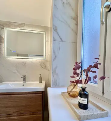 Ein Badezimmer in der Unterkunft La Rosa Vienna - Luxury Apartment near Westbahnhof