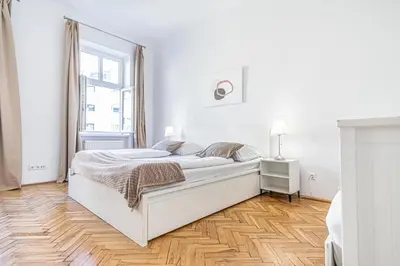 Grundriss der Unterkunft Stylish & Cozy 2-Bedroom Apartment, Very Central
