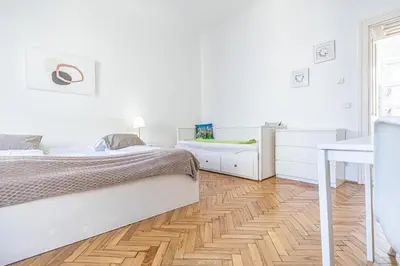 Grundriss der Unterkunft Stylish & Cozy 2-Bedroom Apartment, Very Central